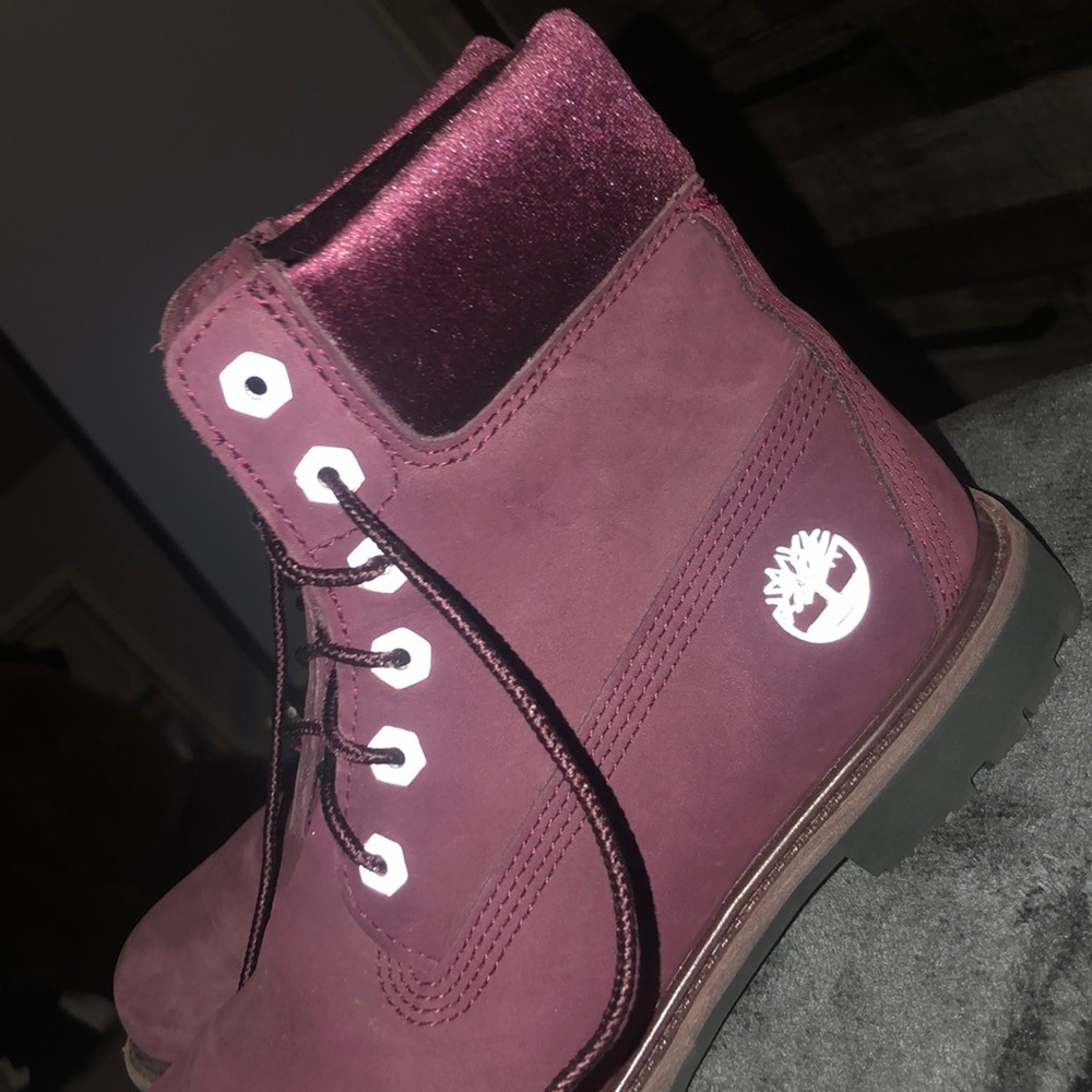 Timberlands!!!!! - image 1